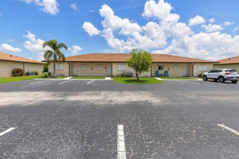 Copropriété à vendre à Punta Gorda, Floride: 2 chambres, 82.31 m2 № 1318252 - photo 27