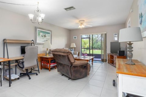 Copropriété à vendre à Punta Gorda, Floride: 2 chambres, 82.31 m2 № 1318252 - photo 5