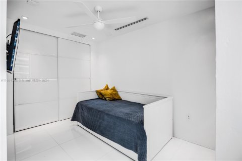 Copropriété à vendre à Miami Beach, Floride: 2 chambres, 94.67 m2 № 1375926 - photo 15