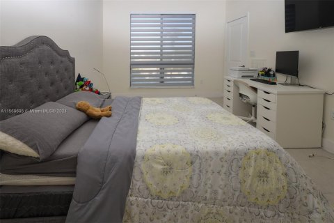 Condo in Doral, Florida, 2 bedrooms in URBANA  № 1127312 - photo 16