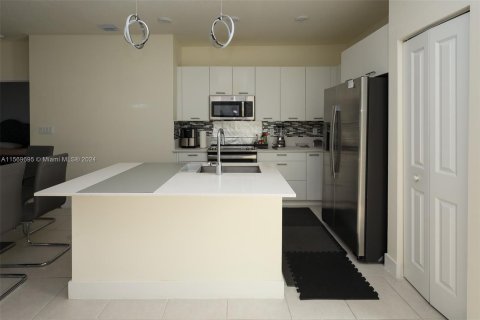 Condominio en venta en Doral, Florida, 2 dormitorios, 104.42 m2 № 1127312 - foto 6