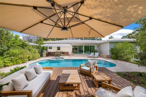 Villa ou maison à vendre à Miami Shores, Floride: 3 chambres, 151.62 m2 № 1127314 - photo 2