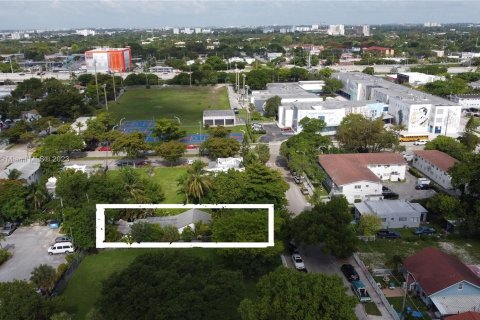 Купить земельный участок в Майами, Флорида № 556133 - фото 21