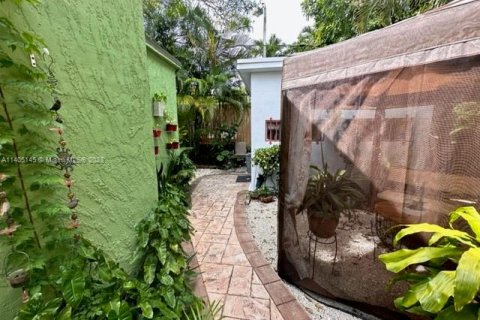 Terrain à vendre à Miami, Floride № 556133 - photo 7