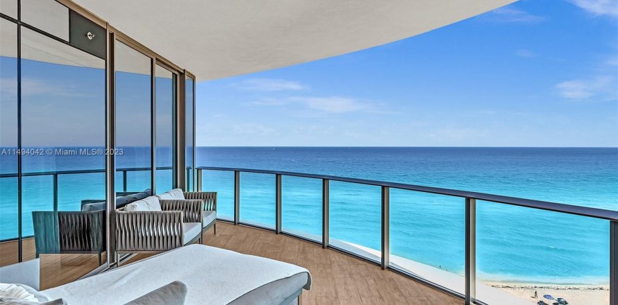 Condo in Sunny Isles Beach, Florida, 4 bedrooms  № 865938