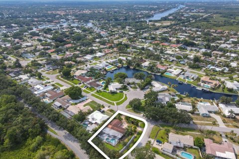 Villa ou maison à vendre à North Palm Beach, Floride: 3 chambres, 156.63 m2 № 1179724 - photo 1