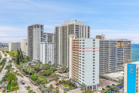 Condo in Fort Lauderdale, Florida, 4 bedrooms  № 1179805 - photo 23