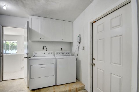Casa en venta en Riviera Beach, Florida, 4 dormitorios, 168.99 m2 № 868414 - foto 17