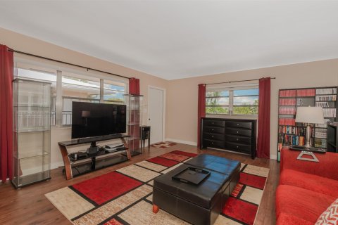 Condo in Pompano Beach, Florida, 1 bedroom  № 1187008 - photo 18