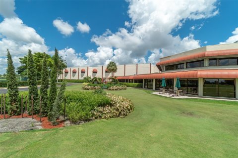 Copropriété à vendre à Pembroke Pines, Floride: 2 chambres, 108.7 m2 № 1146695 - photo 14