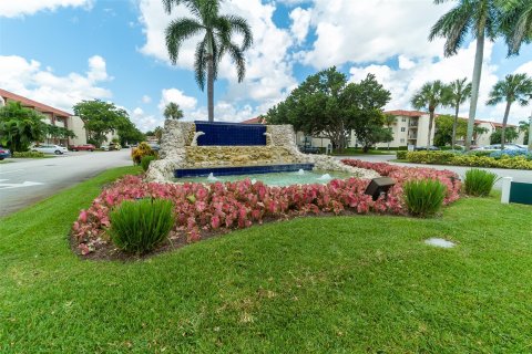 Copropriété à vendre à Pembroke Pines, Floride: 2 chambres, 108.7 m2 № 1146695 - photo 5