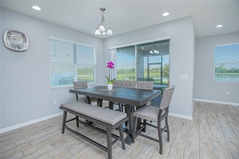 Casa en venta en Orlando, Florida, 5 dormitorios, 349.03 m2 № 1300457 - foto 10