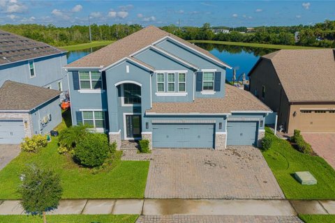 Villa ou maison à vendre à Orlando, Floride: 5 chambres, 349.03 m2 № 1300457 - photo 1