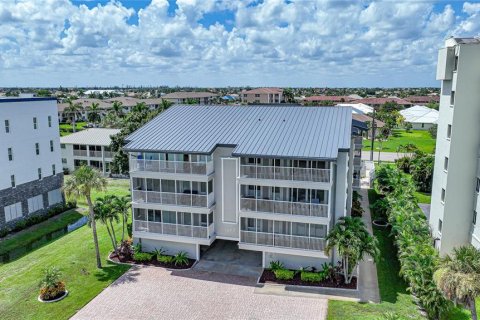 Copropriété à vendre à Punta Gorda, Floride: 2 chambres, 123.93 m2 № 1297913 - photo 3