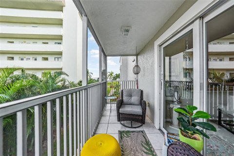 Condo in Punta Gorda, Florida, 2 bedrooms  № 1297913 - photo 23