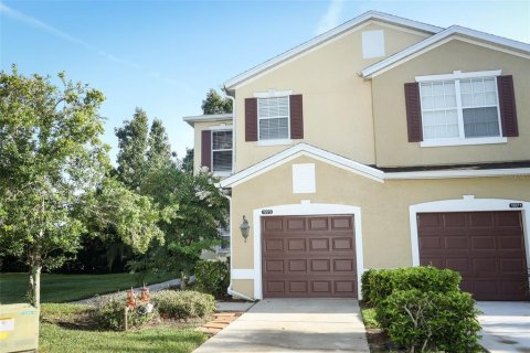 Townhouse in Apopka, Florida 3 bedrooms, 167.78 sq.m. № 1300088 - photo 1