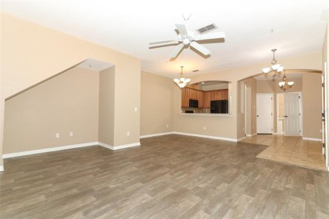 Townhouse in Apopka, Florida 3 bedrooms, 167.78 sq.m. № 1300088 - photo 7