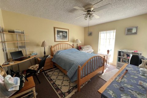 Condominio en venta en Pembroke Pines, Florida, 1 dormitorio, 72.46 m2 № 1009127 - foto 10