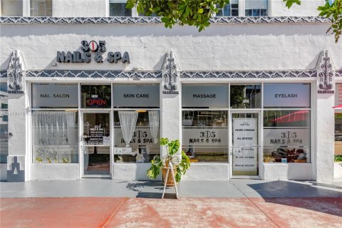 Propiedad comercial en venta en Miami Beach, Florida № 1170841 - foto 14