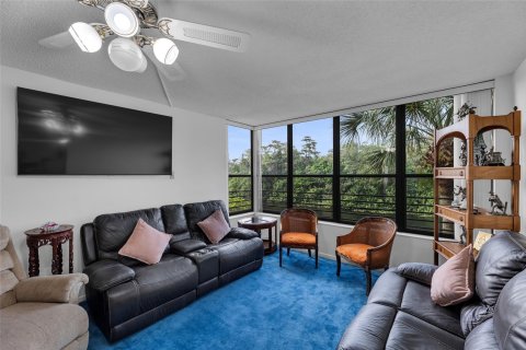 Condominio en venta en Coconut Creek, Florida, 2 dormitorios, 120.77 m2 № 1097498 - foto 27