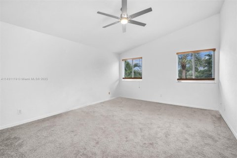 Casa en venta en Pembroke Pines, Florida, 4 dormitorios, 233.46 m2 № 652220 - foto 13