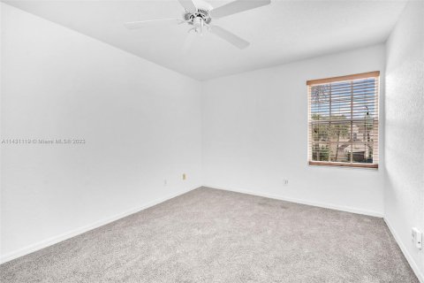 Casa en venta en Pembroke Pines, Florida, 4 dormitorios, 233.46 m2 № 652220 - foto 14