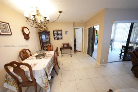 Copropriété à vendre à Coconut Creek, Floride: 2 chambres, 88.72 m2 № 1118415 - photo 7