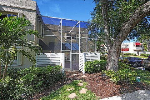 Townhouse in Plantation, Florida 3 bedrooms, 151.62 sq.m. № 1118463 - photo 30
