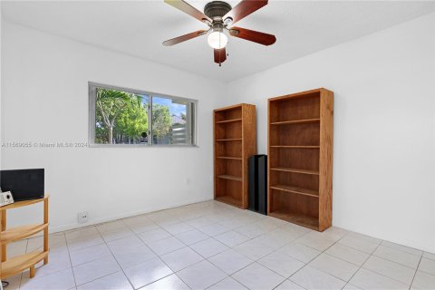Townhouse in Plantation, Florida 3 bedrooms, 151.62 sq.m. № 1118463 - photo 12
