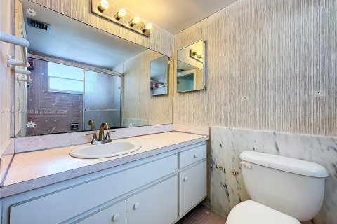 Copropriété à vendre à Pompano Beach, Floride: 1 chambre, 72 m2 № 1330075 - photo 27