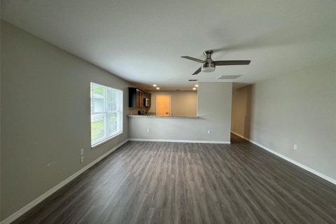 Appartement à louer à Lakeland, Floride: 2 chambres, 94.2 m2 № 1350275 - photo 3