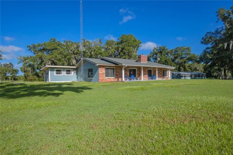 House in Floral City, Florida 5 bedrooms, 186.73 sq.m. № 1347063 - photo 4