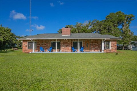 House in Floral City, Florida 5 bedrooms, 186.73 sq.m. № 1347063 - photo 3