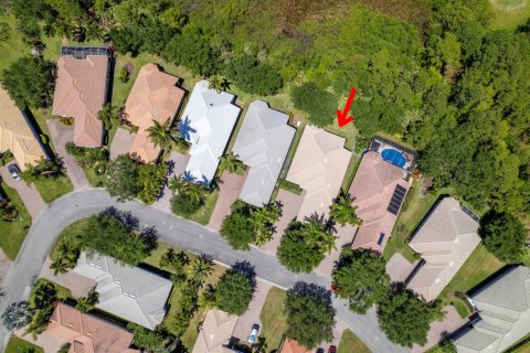 Casa en venta en Jensen Beach, Florida, 2 dormitorios, 177.16 m2 № 1129182 - foto 21