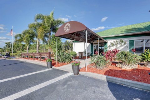 Villa ou maison à vendre à Jensen Beach, Floride: 2 chambres, 177.16 m2 № 1129182 - photo 6