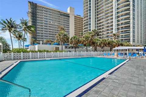 Condominio en venta en Fort Lauderdale, Florida, 1 dormitorio, 88.26 m2 № 1385862 - foto 16