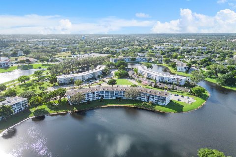 Condo in Deerfield Beach, Florida, 1 bedroom  № 827709 - photo 25