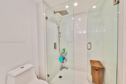 Condominio en venta en Miami, Florida, 2 dormitorios, 120.68 m2 № 909507 - foto 15