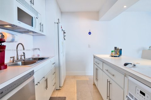 Copropriété à vendre à Miami, Floride: 2 chambres, 120.68 m2 № 909507 - photo 10