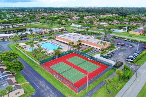 Villa ou maison à vendre à West Palm Beach, Floride: 2 chambres, 79.62 m2 № 1119091 - photo 27