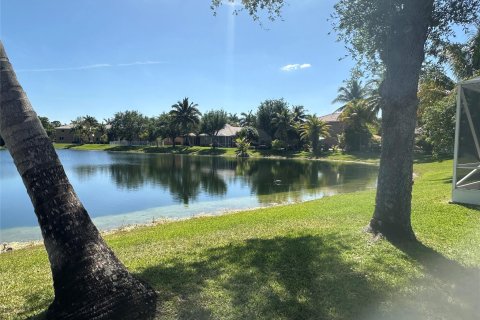 Villa ou maison à vendre à Coconut Creek, Floride: 3 chambres, 163.14 m2 № 1119090 - photo 2