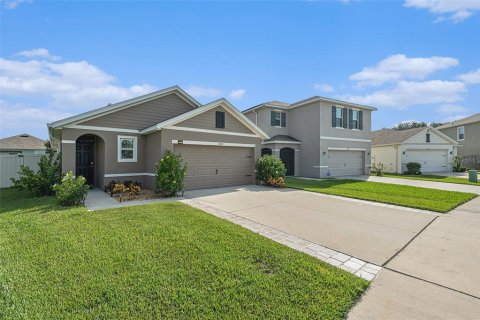 Villa ou maison à vendre à Wesley Chapel, Floride: 3 chambres, 140.84 m2 № 1279683 - photo 3