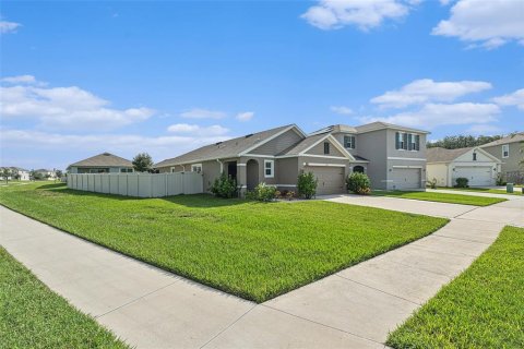 Villa ou maison à vendre à Wesley Chapel, Floride: 3 chambres, 140.84 m2 № 1279683 - photo 4