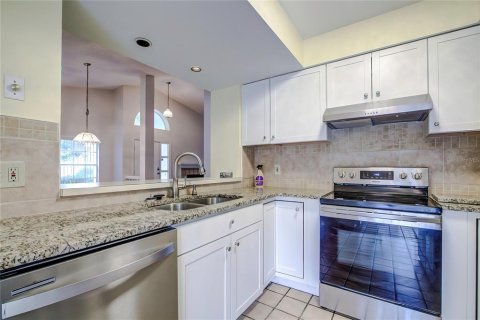 Condo in Holiday, Florida, 3 bedrooms  № 1279441 - photo 15