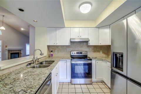 Condo in Holiday, Florida, 3 bedrooms  № 1279441 - photo 14