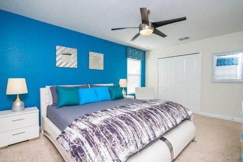 House in Davenport, Florida 6 bedrooms, 305.74 sq.m. № 637480 - photo 13