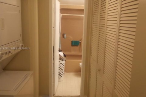 Купить кондоминиум в Майами, Флорида 2 спальни, 89.65м2, № 934115 - фото 8