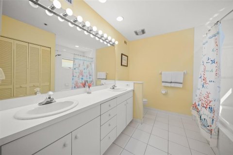 Touwnhouse à vendre à Longboat Key, Floride: 2 chambres, 133.78 m2 № 1289891 - photo 19