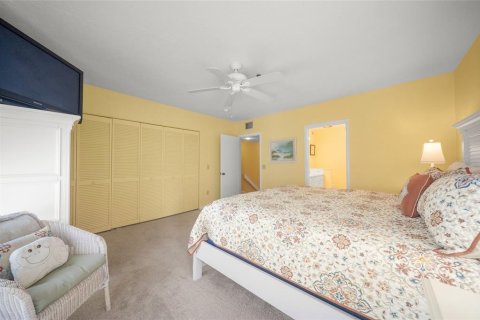 Townhouse in Longboat Key, Florida 2 bedrooms, 133.78 sq.m. № 1289891 - photo 17