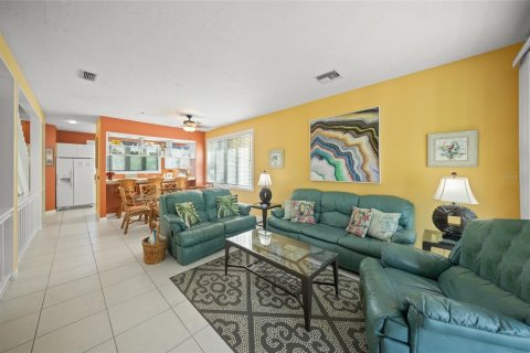 Townhouse in Longboat Key, Florida 2 bedrooms, 133.78 sq.m. № 1289891 - photo 7